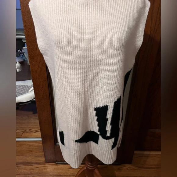 Marc Cain Cashmere and Wool Sweater Vest‎ - Picture 3 of 10